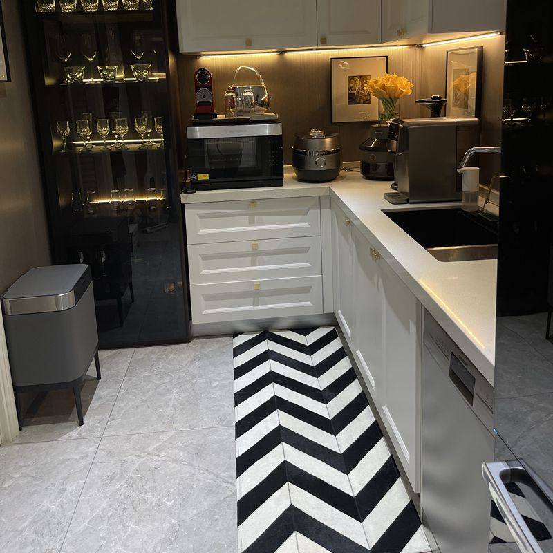 奇朵 !新品 黑白卧室门口牀边垫简约黑白艺术感个性走廊地毯4A