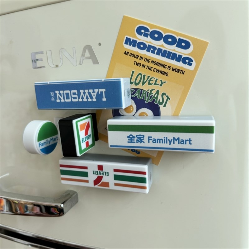 创意便利店灯箱冰箱贴711全家灯牌会发光led洞洞板磁贴磁力贴装饰