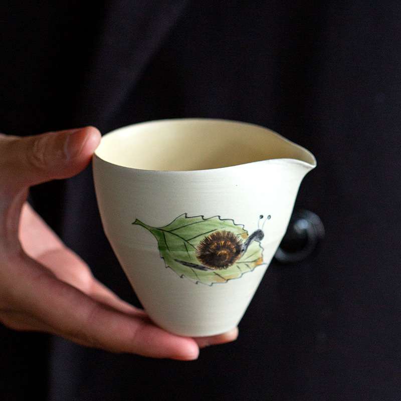 纯手绘蜗牛陶瓷公道杯粉引家用复古泡茶公杯分茶器茶海大容量茶具