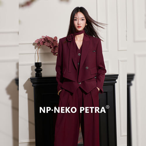 Neko Petra法式安可拉红色时尚套装女春秋马甲阔腿裤小西装三件套