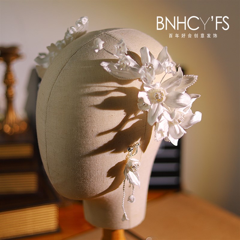 法式复古高质感白色缎面立体花朵发夹新娘头饰敬酒服婚纱汉服配饰