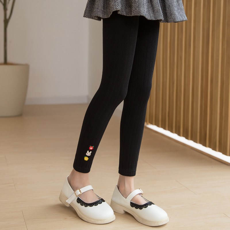 儿童加绒打底裤秋冬季薄绒绣花裤袜白色裤袜小孩宝宝九分长裤子