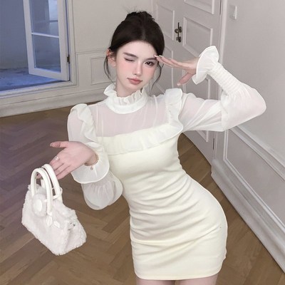 白色荷叶边长袖连衣裙女秋季新款高级感内搭打底短裙气质包臀裙子