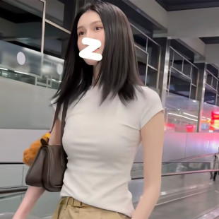 夏款何穗同款白色圆领套头短袖时尚修身百搭休闲韩版T恤上衣女
