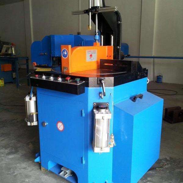 铝合金建筑模板开料机铝合金模板切割机新型铝模板角度切割机