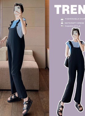 孕妇夏装新款针织打底+背带裤时尚两件套潮蓝色针织上衣显瘦洋气