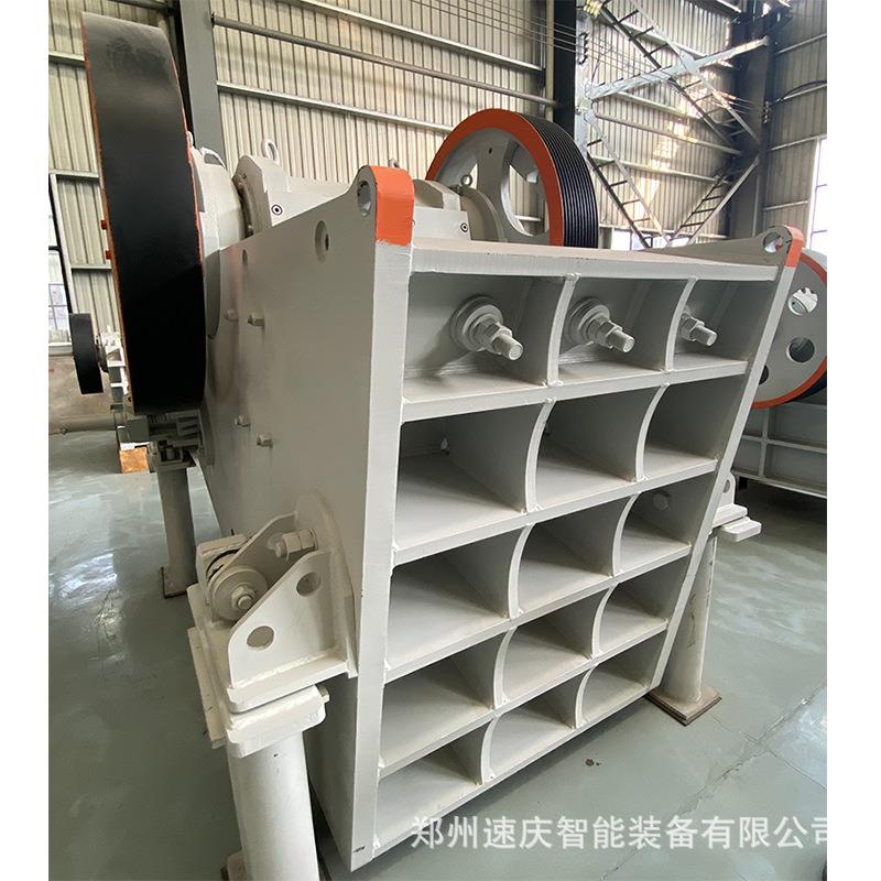 颚破PE颚式破碎机小型重型可移动破碎站铁矿石灰石建筑垃圾破碎