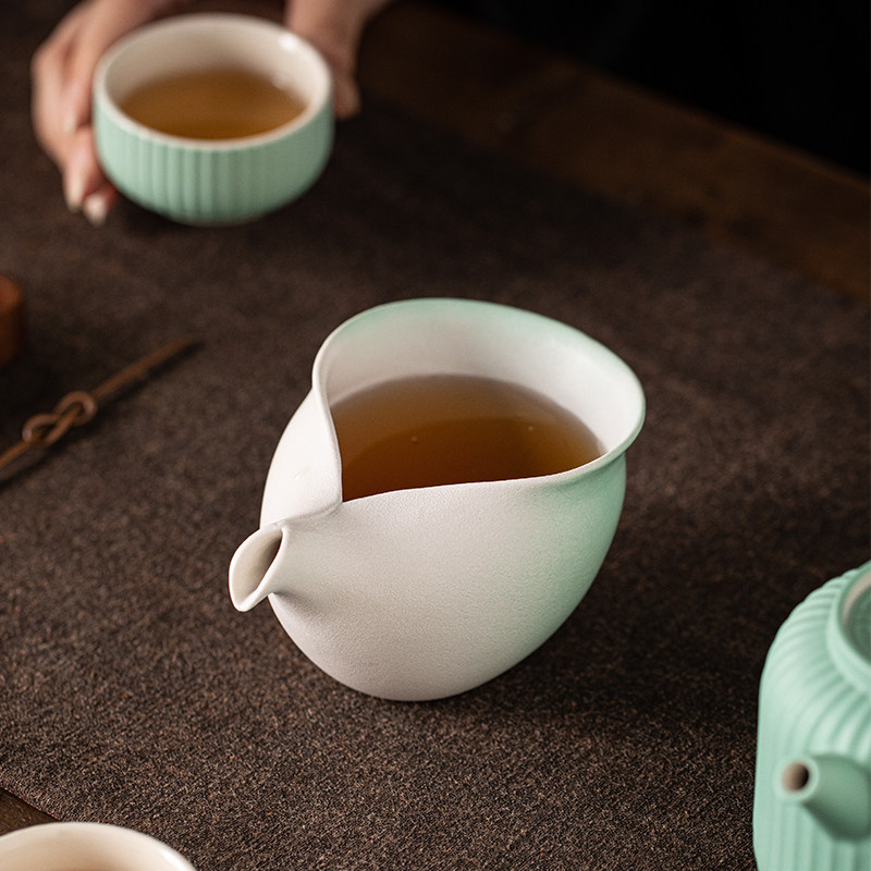 晟清 黑陶海螺公道杯功夫茶具配件陶瓷分茶器茶海复古磨砂公杯