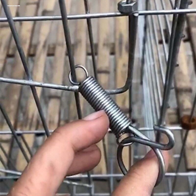 兔笼门挂钩鸡笼门弹簧钩鸽子笼门挂钩养殖笼具专用笼门固定挂钩钩图片