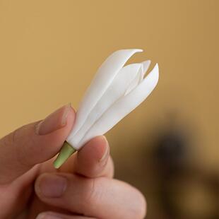 创意茶宠白玉兰花茶席摆件装饰笔搁 茶玩手捏陶瓷花朵茶搁新中式
