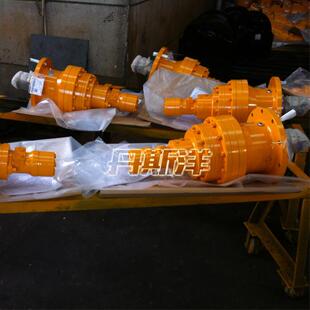 液压传动系统输送机行走结构驱动系统带马达液压吊车减速机