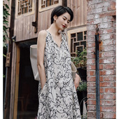 2025夏新款 花卉印花亚麻挂脖吊带长裙女时尚 度假单品休闲连衣裙