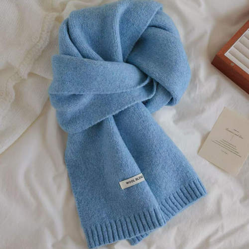 蓝色高级感含羊毛围巾