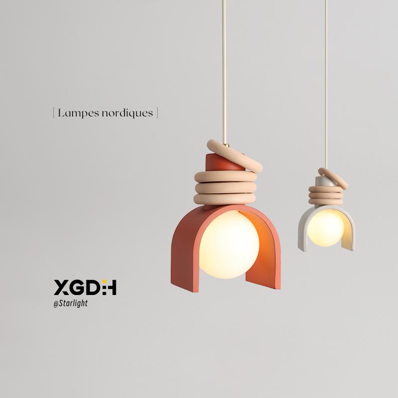 儿童房卧室床头吊灯男孩女孩护眼网红创意主卧日式小吊灯2024新款