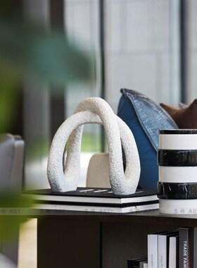 现代简约欧式白色环形创意摆件雕塑样板房售楼处会所酒店软装饰品