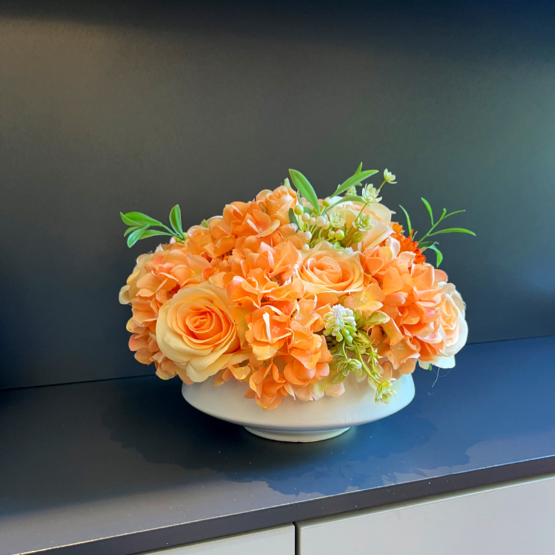 圆形酒店餐桌中间摆花餐厅圆桌桌花宴会装饰花艺会议室桌面摆件花