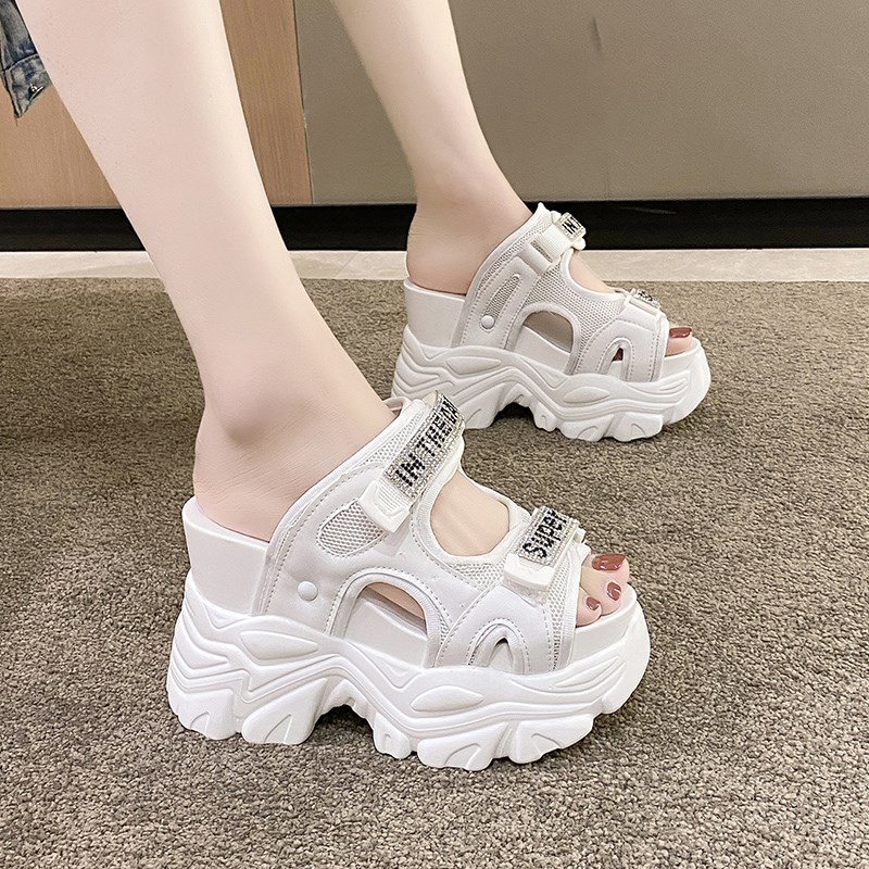 厚底拖鞋女时尚外穿2024年夏季新款韩版增高10cm水钻魔术贴凉拖