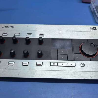 {议价}NATIVE INSTRUMENTS KORE2控制器{议价}