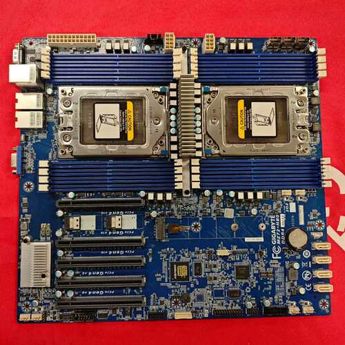 {议价}技嘉GA-Z270-HD3 主板，DDR4内存插槽，双CPU{议价}