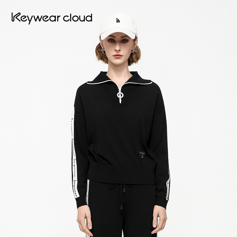 Keywearcloud奇威半拉链翻领针织卫衣女侧边字母显瘦短款套头上衣