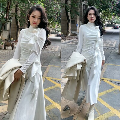 白色高领连衣裙女秋冬款长袖气质荷叶边中长裙T收腰褶皱内搭长裙