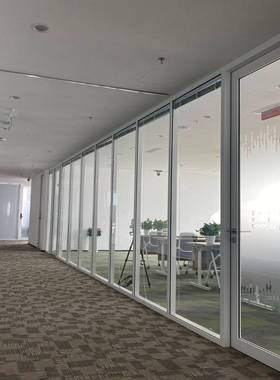 青岛工类全钢防火玻璃隔断写字20085楼办公室玻璃隔断生产源A头厂