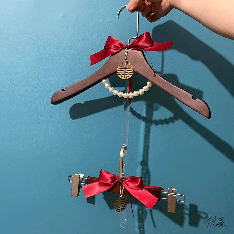 秀禾服衣架秀禾衣挂中式用品秀禾衣架裙夹连接整套订婚新人名字,鲜花速递/花卉仿真/绿植园艺,割草机/草坪机,淘宝优惠券,粉丝福利购,淘宝优惠卷