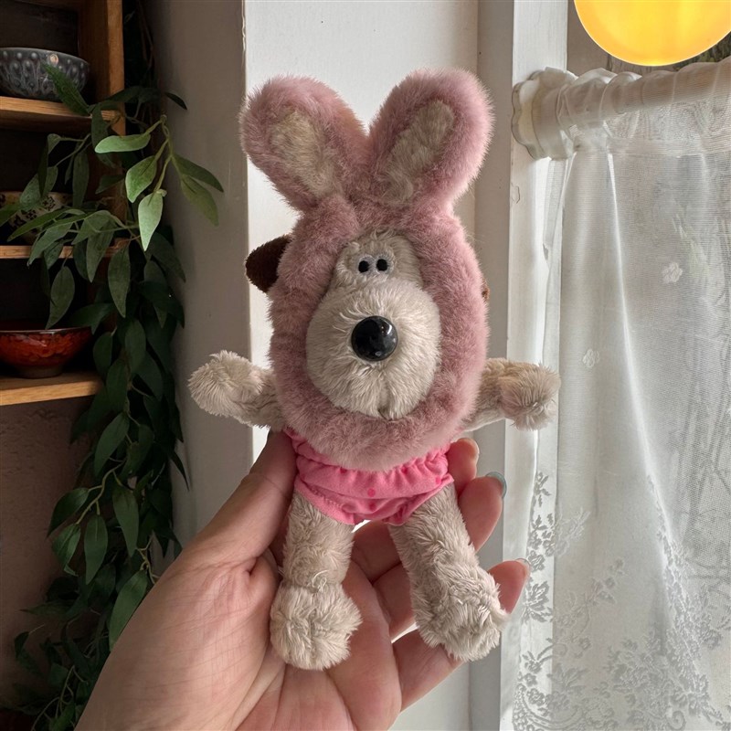 新款毛绒掌门狗粉兔连体衣可爱创意玩偶送闺蜜女友礼物车内装饰
