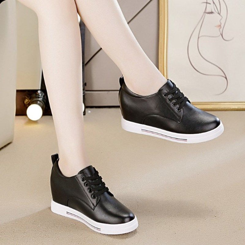 黑色内增高运动鞋女2024新款百搭厚底休闲旅游小白鞋秋天穿的鞋子