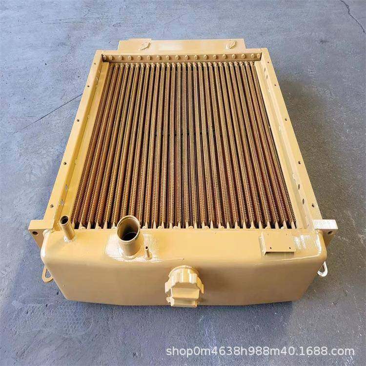推土机配件SD23水箱中冷器液压油散热器
