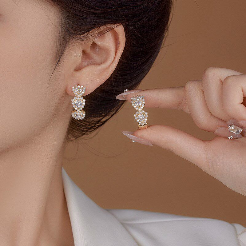 爱心珍珠耳钉女简约韩版气质个性百搭轻奢高颜值精致小巧通用耳饰