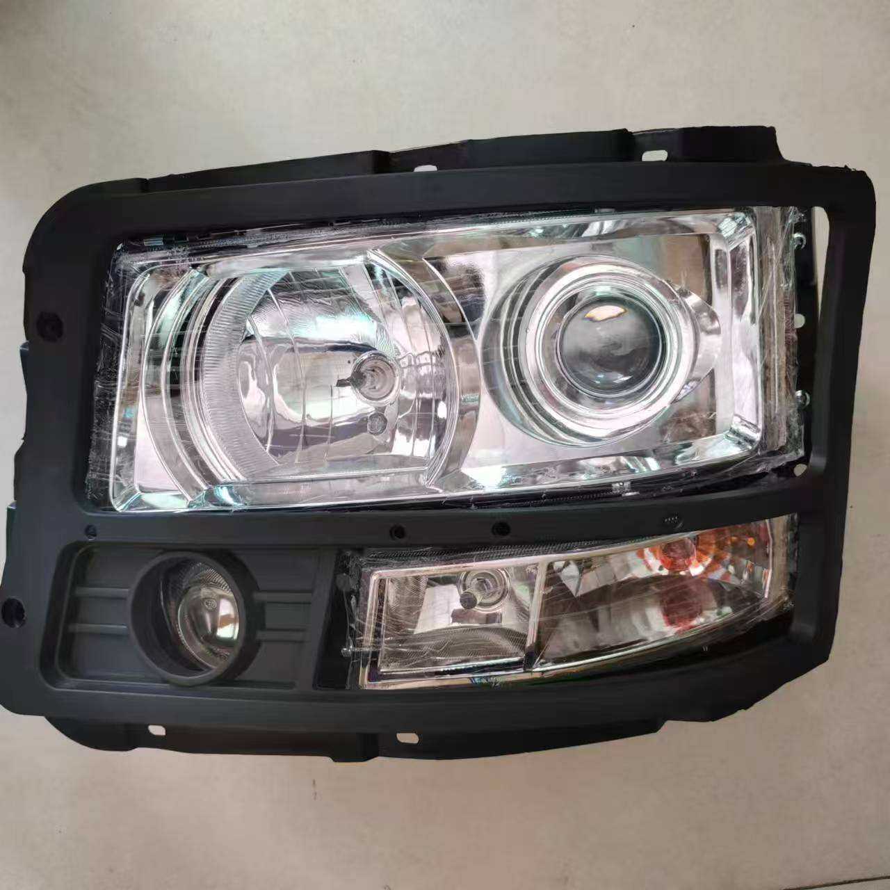 适用于 陕汽 右大灯总成 型号DZ95189724020