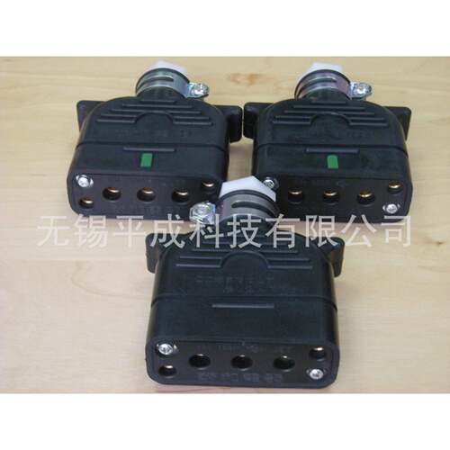 泰和电器电动叉车充电插头H-103-P30A250V(插孔侧5孔）