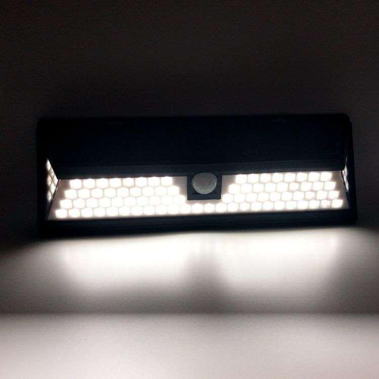 90led新款太阳能路灯户外庭院墙壁灯人体感应灯户外防雨