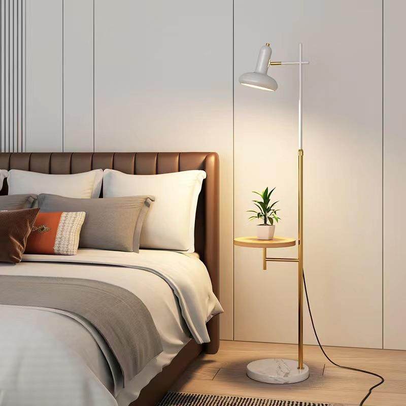 现代客厅落地灯轻奢卧室沙发旁简约书房奶油风置物架一体床头柜灯