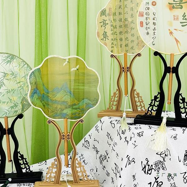 中式半透明团扇圆扇古风扇子展示架摆台幼儿园环创甜品台桌面装饰