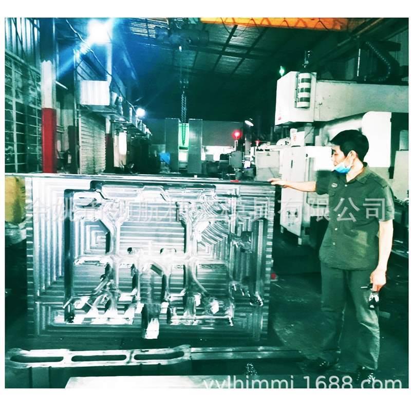 注塑模具 哑铃 杠铃 健身器材注塑模具 立式注塑机包胶模具注塑