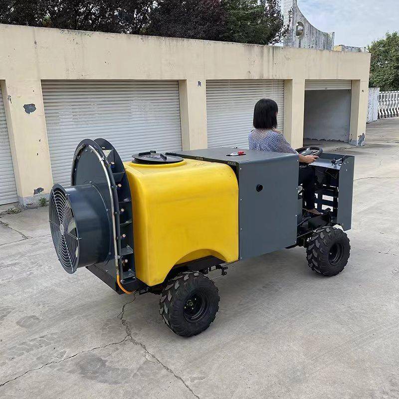 驾式四2轮打药机量果树木杀虫大座容喷药机低矮园果园打药车