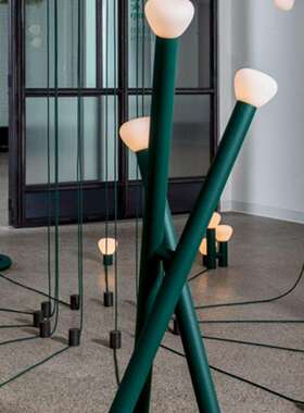 北欧Lambert Fils现代简约创意设计师层卧室客厅沙发边三叉落地灯