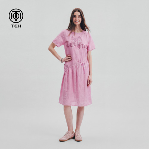 TCH【推荐穿搭】夏款时尚烫钻粉色休闲风女装连衣裙T78B30E1055