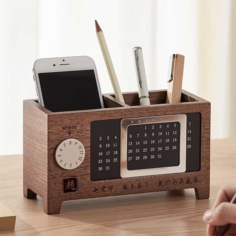 新品木质万年历笔筒收纳盒桌面办公F室用品摆件送老师创意定制年