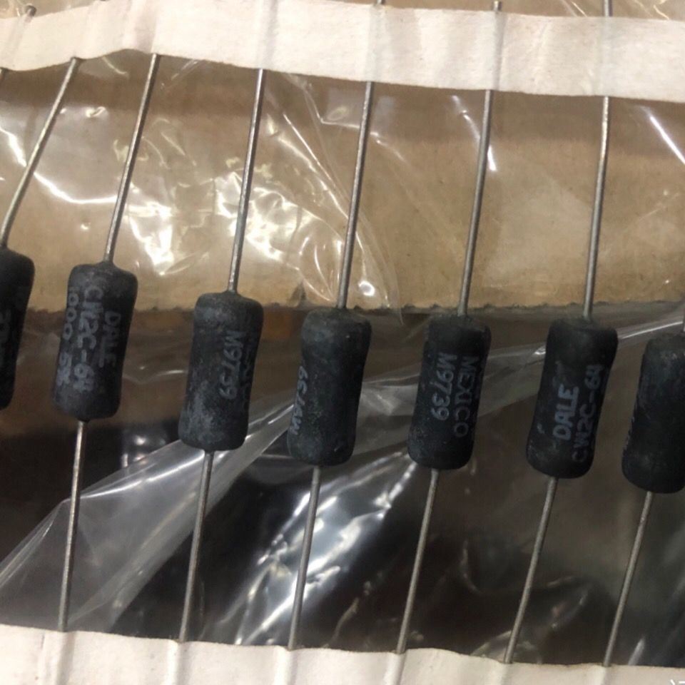 vishay发烧印字电阻3W进口铜脚8.2R10R15R47R82R100R453R11K