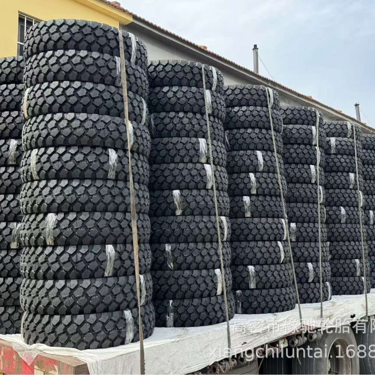 黄海依维柯NJ2045/2046车型255/85 255/100R16越野轮胎