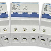 天水二一三 GSB2-4P D10A~D32A小型断路器 天水213断路器