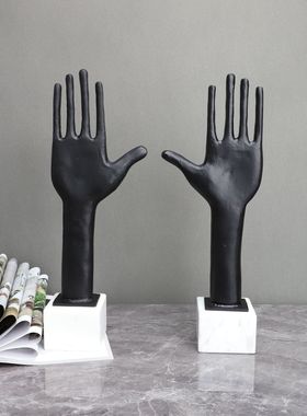 现代简约大理石铸铁黑色双手样板房售楼部卧室客厅餐厅书房摆件