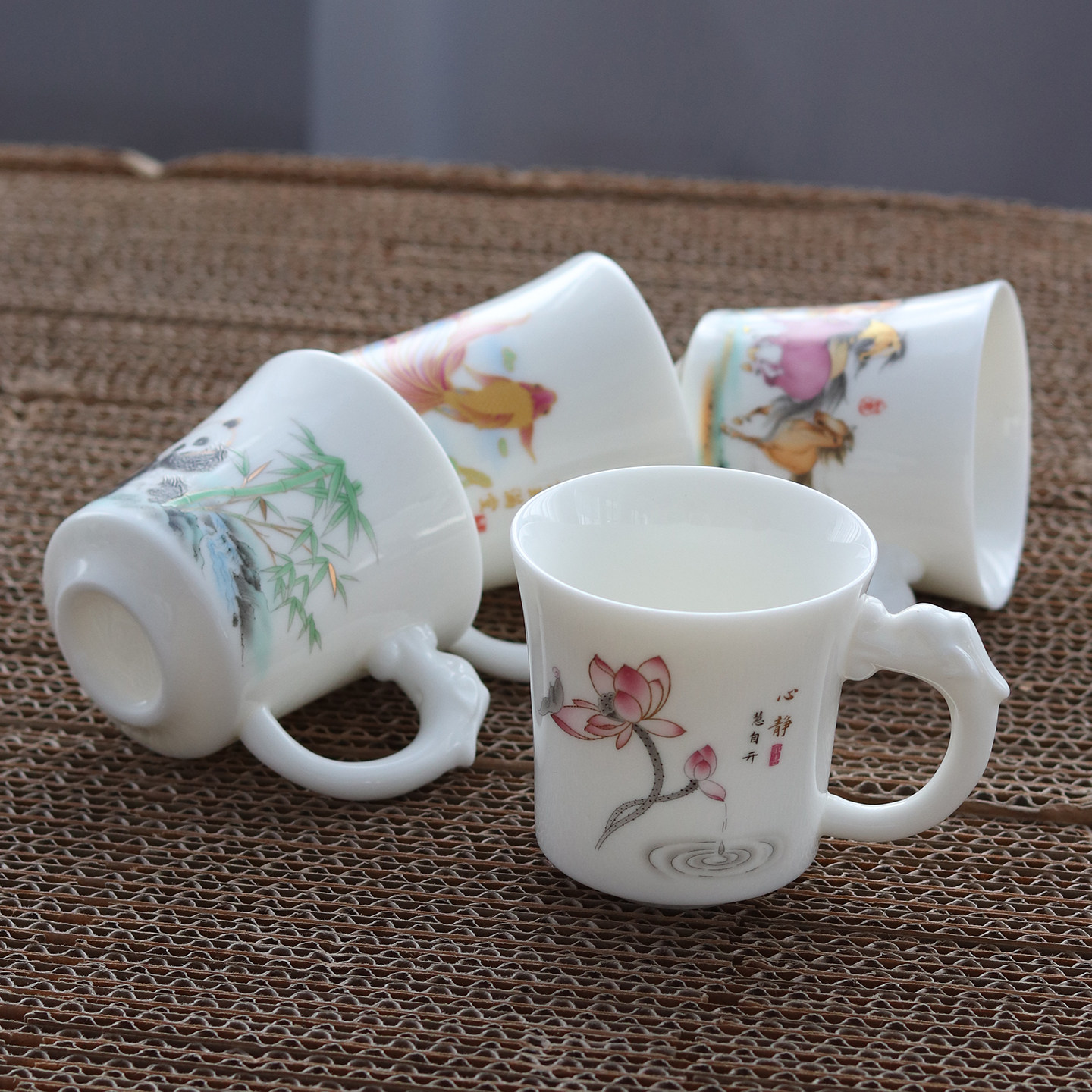 防烫手带把羊脂玉瓷茶杯陶瓷品茗杯手柄杯可配杯碟公司送礼品定制