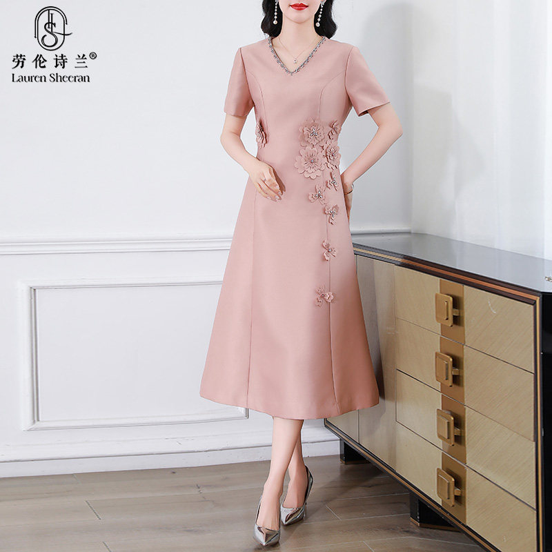 礼服法式高级感粉色轻奢小众妈妈连衣裙高贵年轻款X修身气质大码
