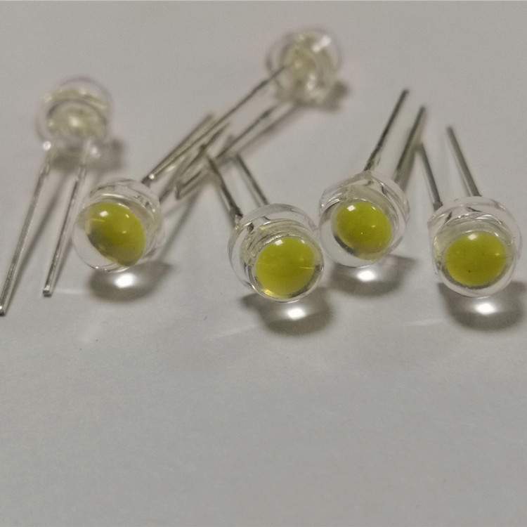 直销5MM草帽白光LED灯珠低光衰F4.8草帽直插白灯高亮7-8LM
