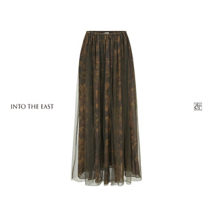 Into The East己印茛苕油彩纱半裙