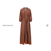 Into The East己印盾花v领连衣裙